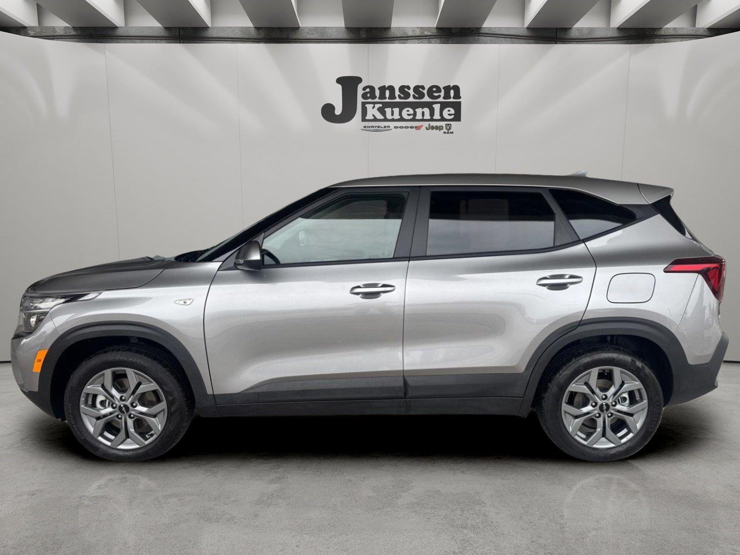 Steel Gray 2026 Kia Seltos SUV / Crossover All-Wheel Drive Continuously Variable Transmission