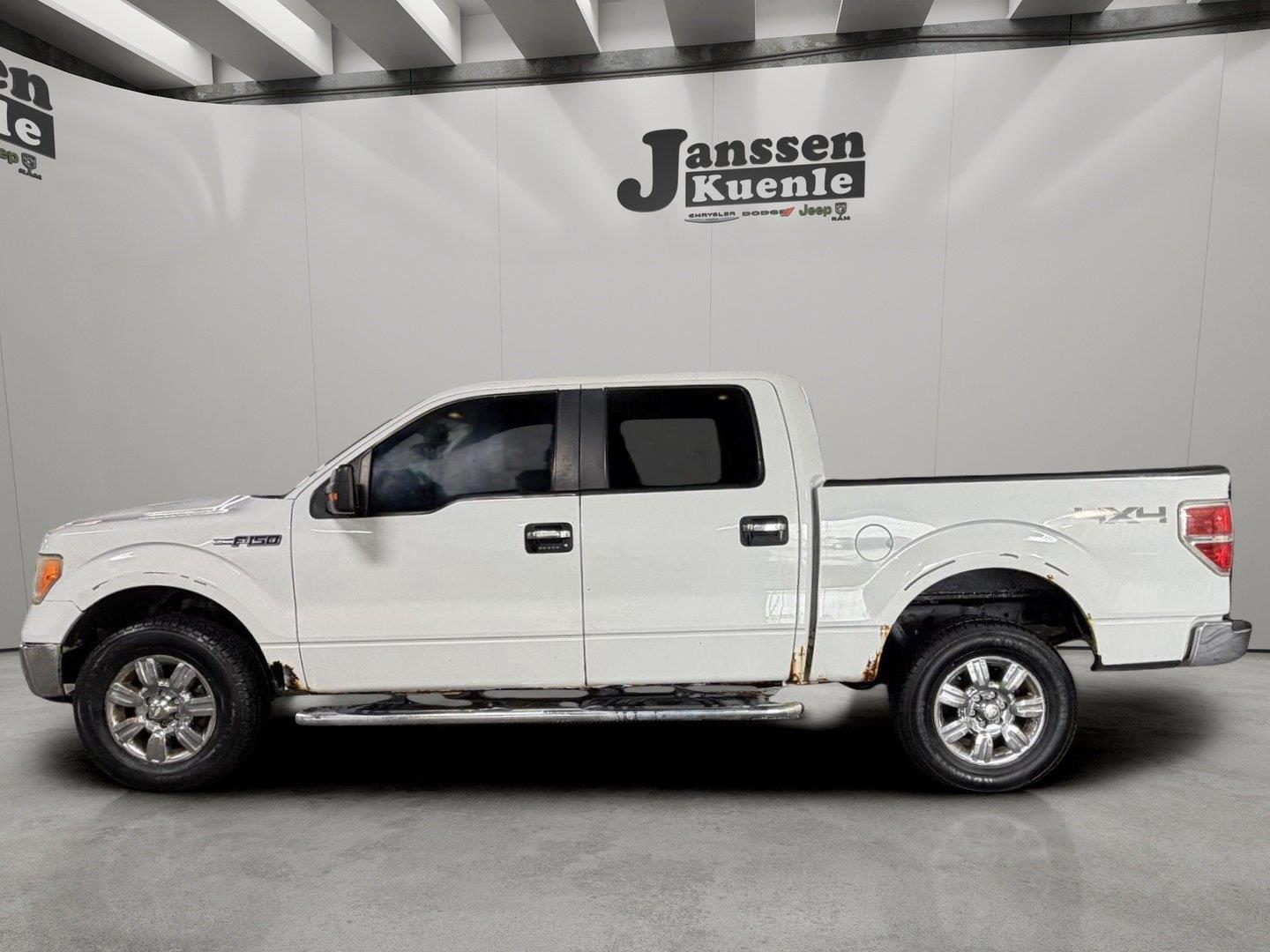 Oxford White 2010 Ford F-150 Pickup Truck Four-Wheel Drive 6-Speed Automatic Overdrive