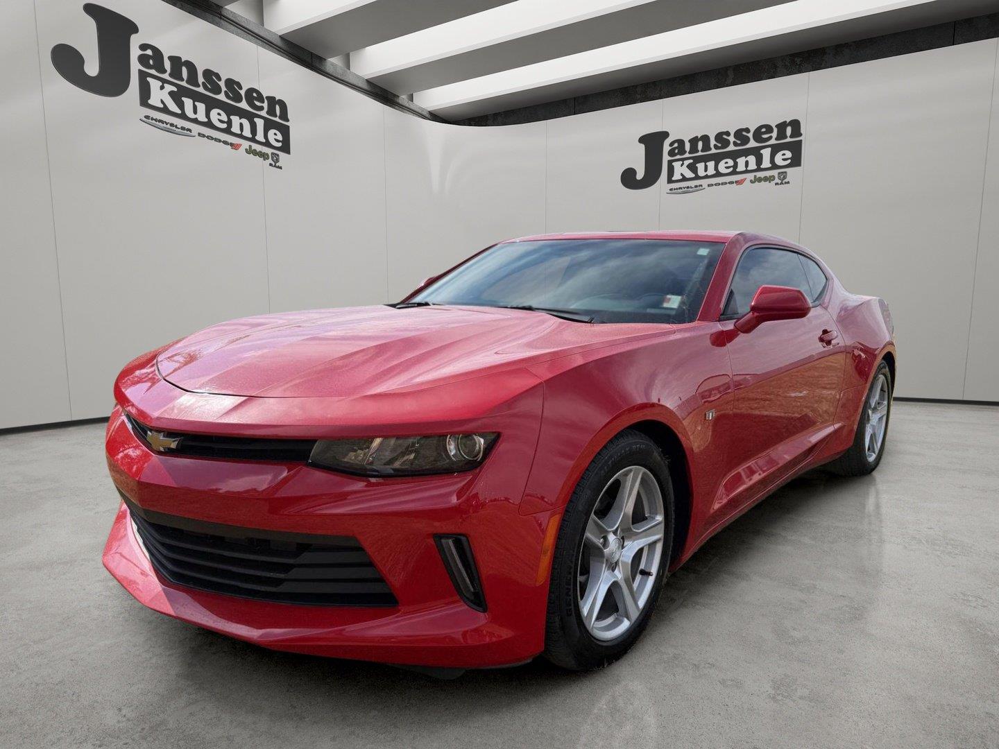2018 Chevrolet Camaro 1LT Coupe RWD