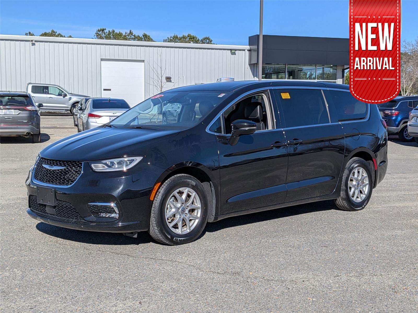 2024 Chrysler Pacifica Touring L FWD