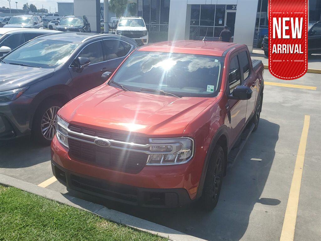 Hot Pepper Red Metallic Tinted Clearcoat 2024 Ford Maverick Pickup Truck All-Wheel Drive 