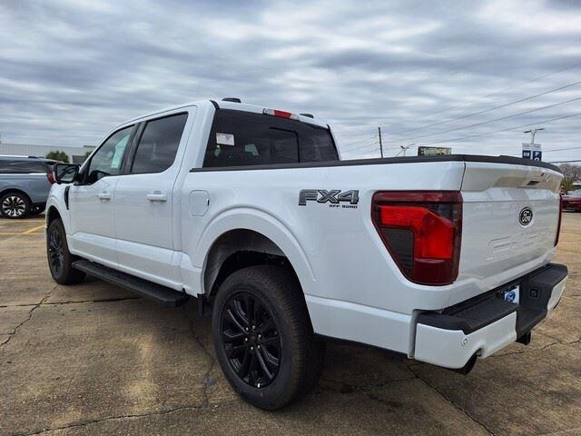 New 2026 Oxford White Ford XLT image 3