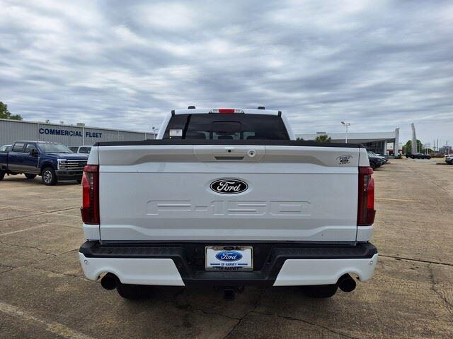 New 2026 Oxford White Ford XLT image 4