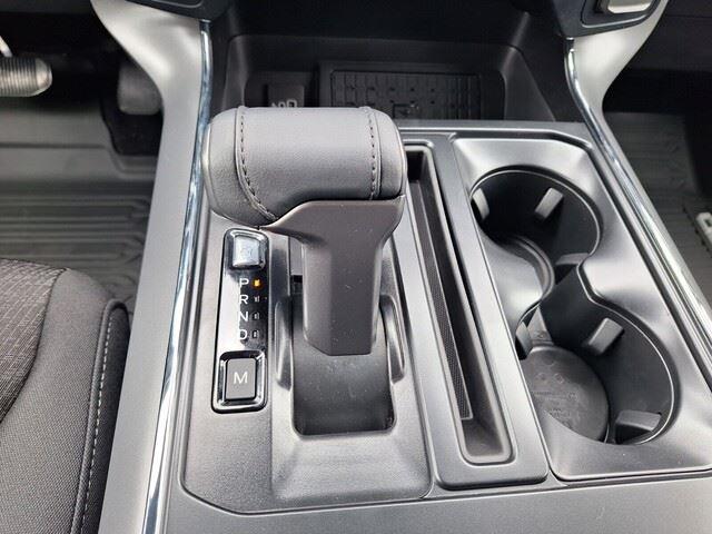 New 2026 Oxford White Ford XLT image 18
