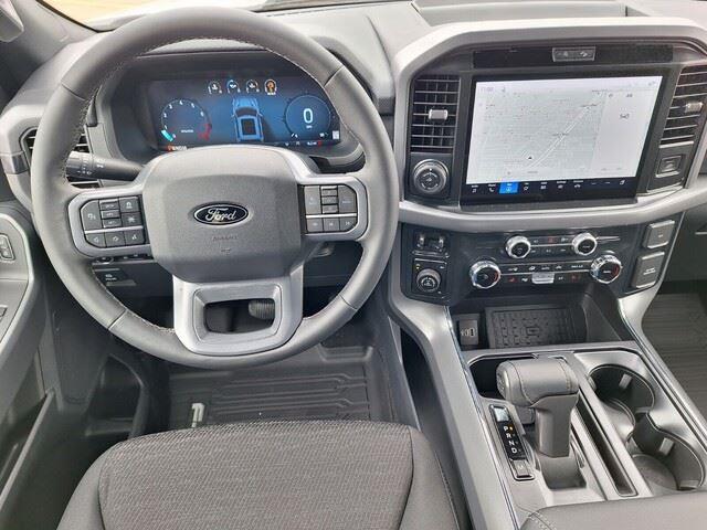New 2026 Oxford White Ford XLT image 24