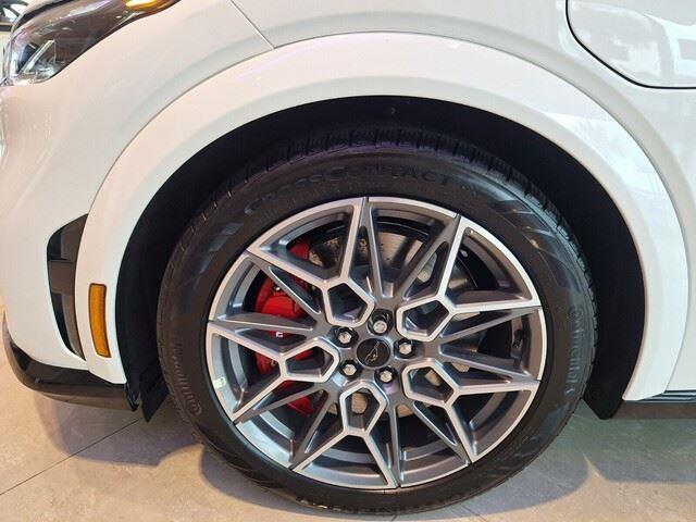 New 2026 Star White Metallic Tri-Coat Ford GT image 11