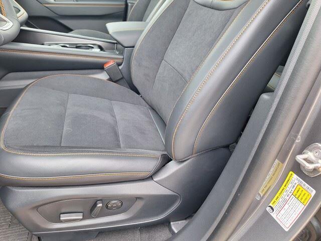 New 2026 Carbonized Gray Metallic Ford Tremor image 9