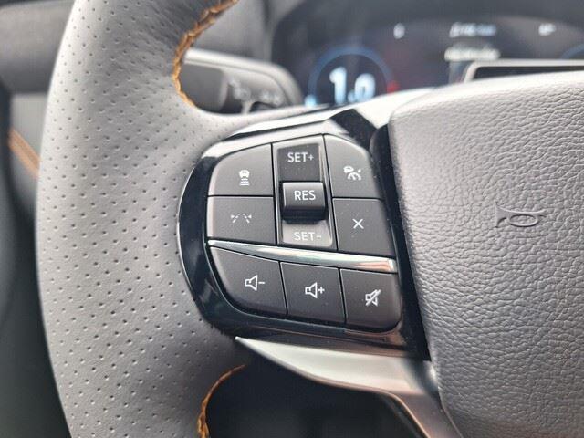 New 2026 Carbonized Gray Metallic Ford Tremor image 12
