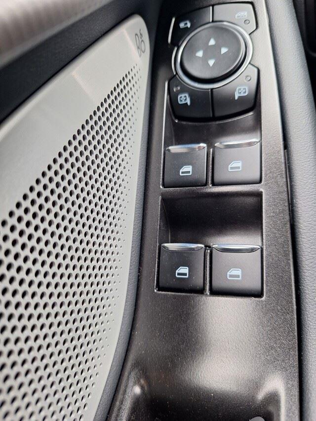 New 2026 Carbonized Gray Metallic Ford Tremor image 21