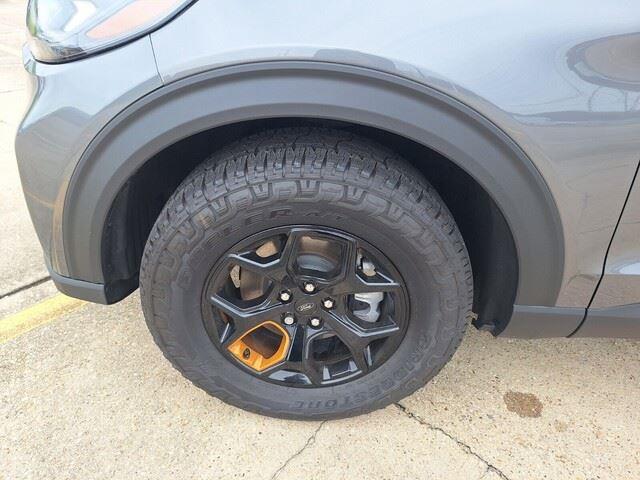 New 2026 Carbonized Gray Metallic Ford Tremor image 25