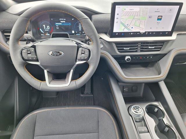 New 2026 Carbonized Gray Metallic Ford Tremor image 26