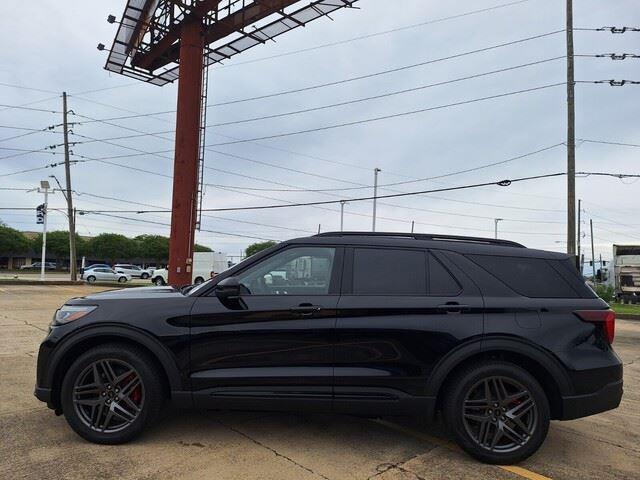 New 2026 Agate Black Metallic Ford ST image 2