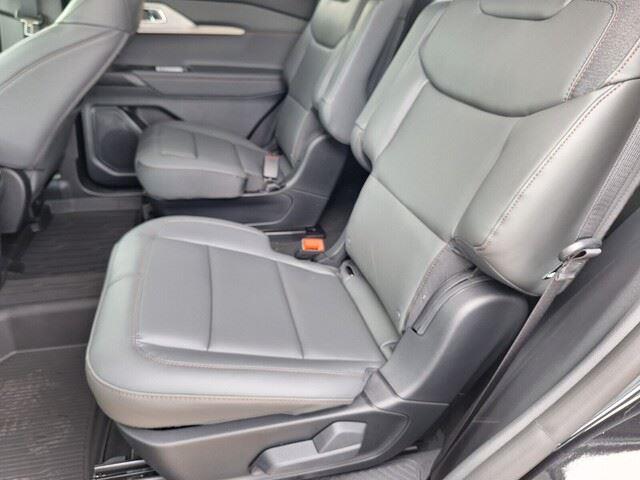 New 2026 Agate Black Metallic Ford Active w/200A Pkg image 25