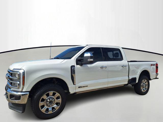 Star White Metallic Tri-Coat 2023 Ford F-250 Super Duty Lariat Crew Cab 4WD Pickup Truck Four-Wheel Drive Automatic