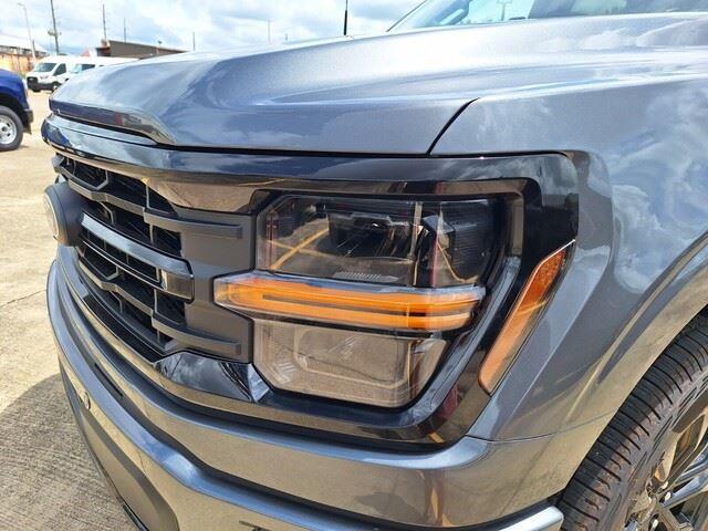 New 2026 Carbonized Gray Metallic Ford XLT image 10
