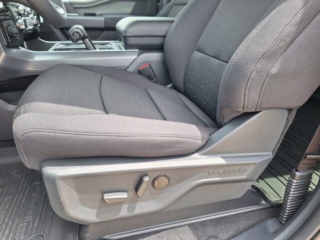 New 2026 Carbonized Gray Metallic Ford XLT image 12