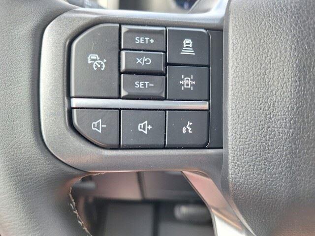 New 2026 Carbonized Gray Metallic Ford XLT image 15