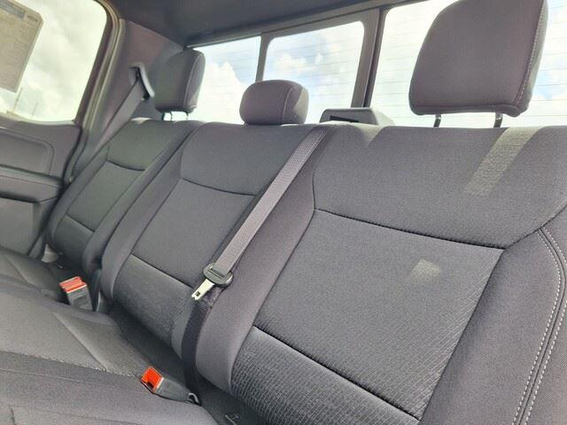 New 2026 Carbonized Gray Metallic Ford XLT image 26