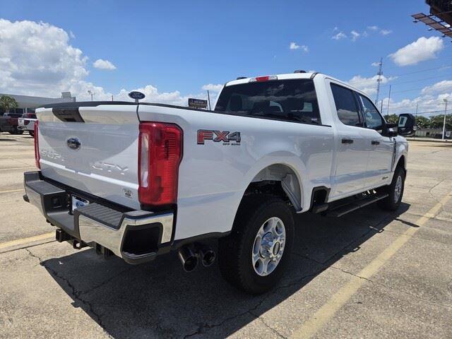 New 2026 Oxford White Ford XLT image 5