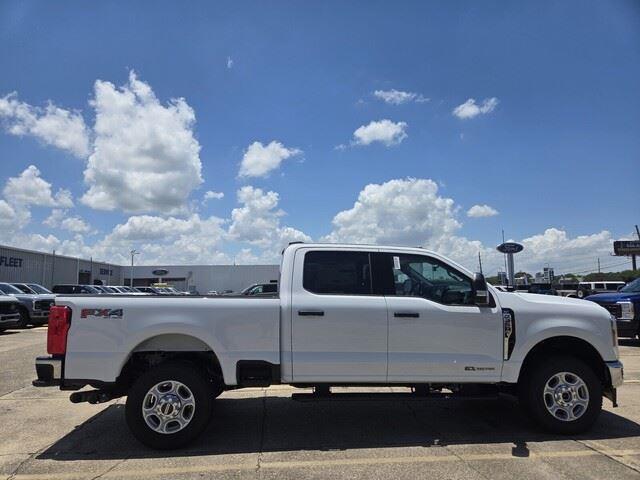 New 2026 Oxford White Ford XLT image 6