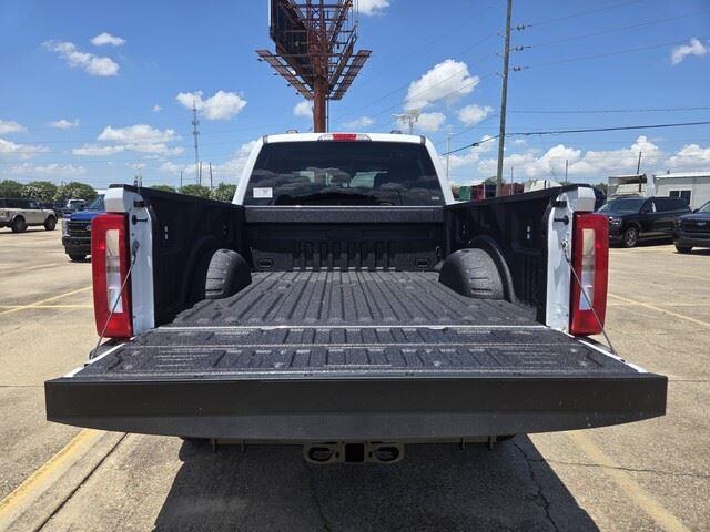 New 2026 Oxford White Ford XLT image 30