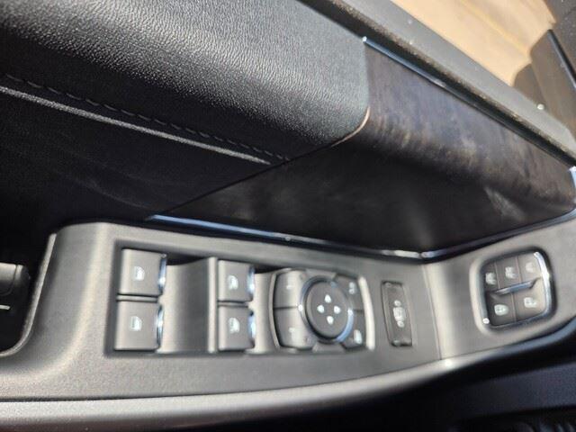 New 2026 Star White Metallic Tri-Coat Ford LARIAT image 22