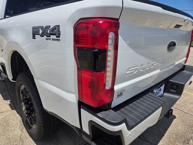 New 2026 Star White Metallic Tri-Coat Ford LARIAT image 29