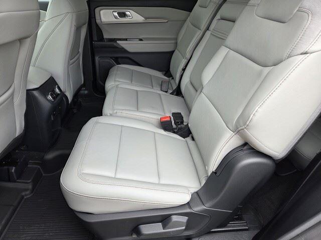 New 2026 Vapor Blue Metallic Ford Active w/200A Pkg image 26