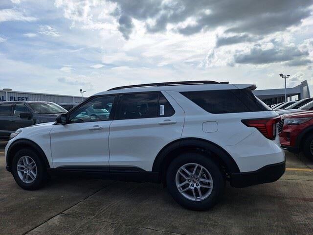 New 2026 Star White Metallic Tri-Coat Ford Active w/200A Pkg image 7