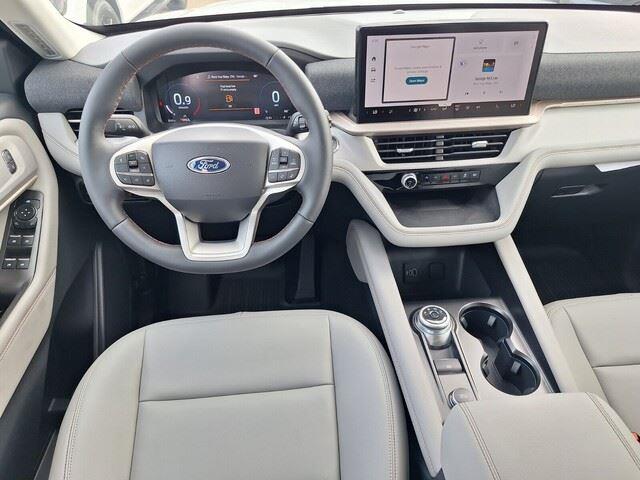 New 2026 Star White Metallic Tri-Coat Ford Active w/200A Pkg image 9