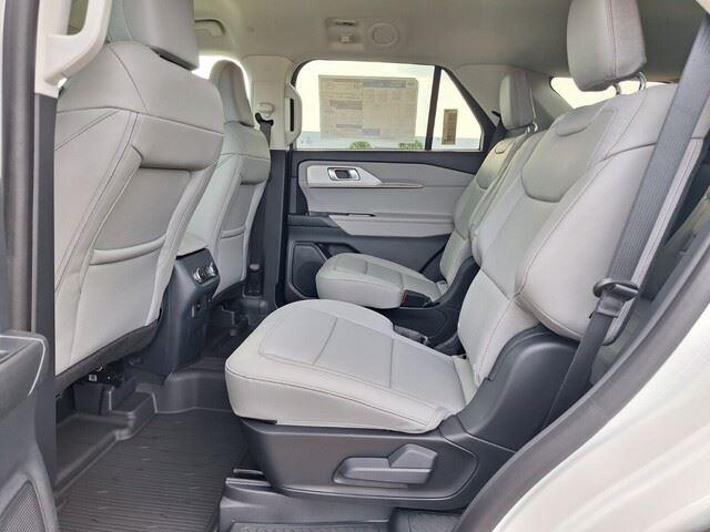 New 2026 Star White Metallic Tri-Coat Ford Active w/200A Pkg image 11