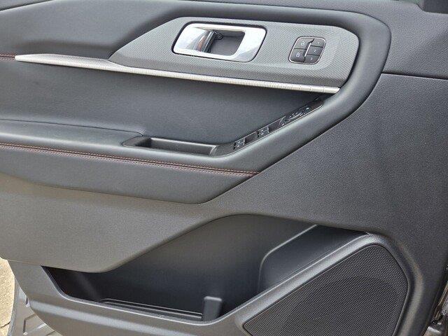 New 2026 Carbonized Gray Metallic Ford ST-Line image 23