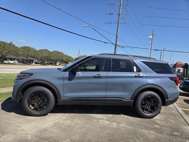 New 2026 Vapor Blue Metallic Ford Tremor image 2