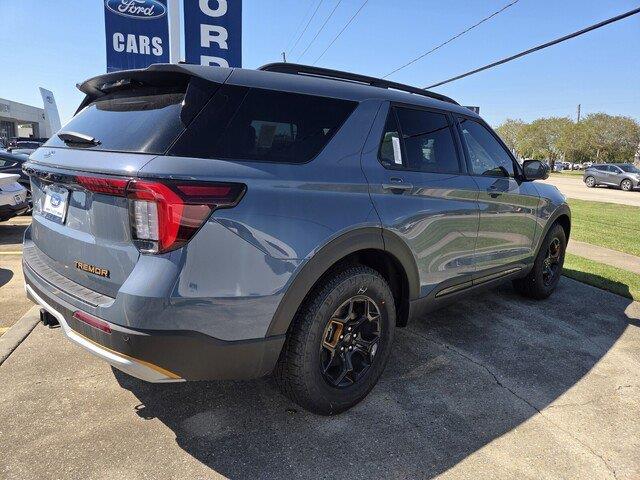 New 2026 Vapor Blue Metallic Ford Tremor image 5