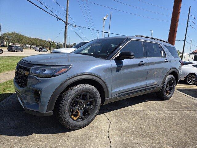 New 2026 Vapor Blue Metallic Ford Tremor image 9