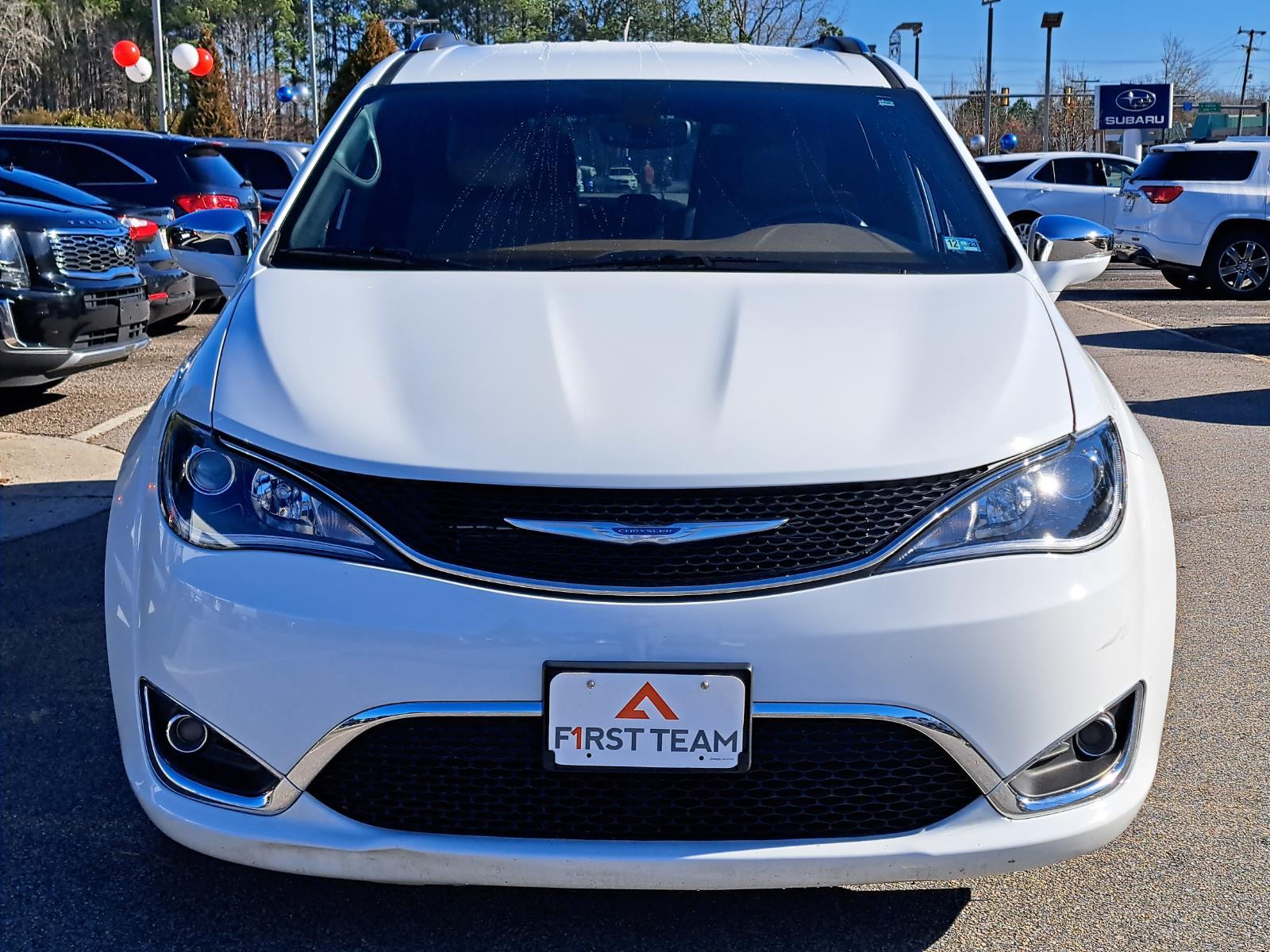 2020 Chrysler Pacifica Hybrid Limited Sports Van Front Wheel Drive 2