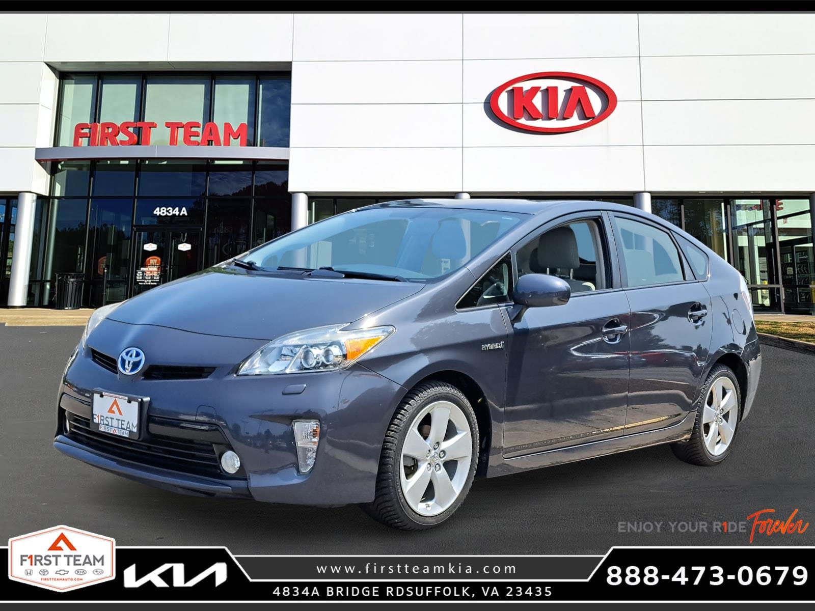 2015 Toyota Prius Five Hatchback 4 Dr. Front Wheel Drive