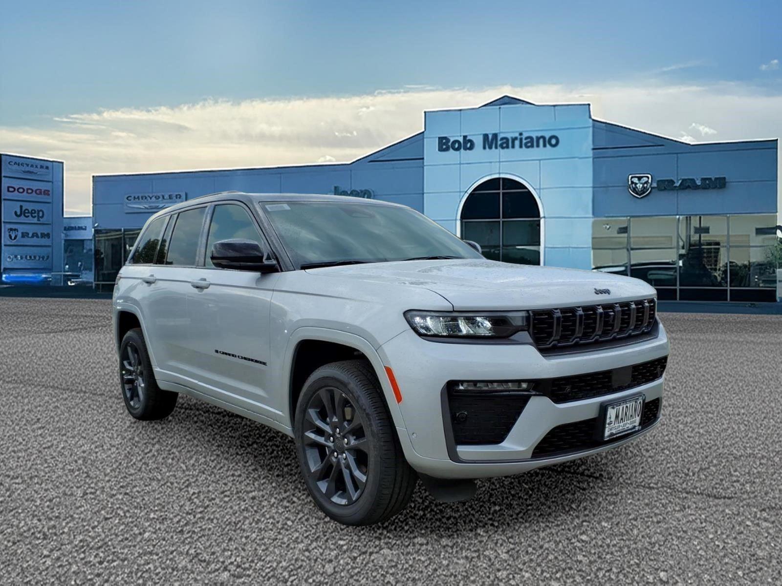 Silver Zynith 2026 Jeep Grand Cherokee SUV / Crossover Four-Wheel Drive 8-Speed Automatic