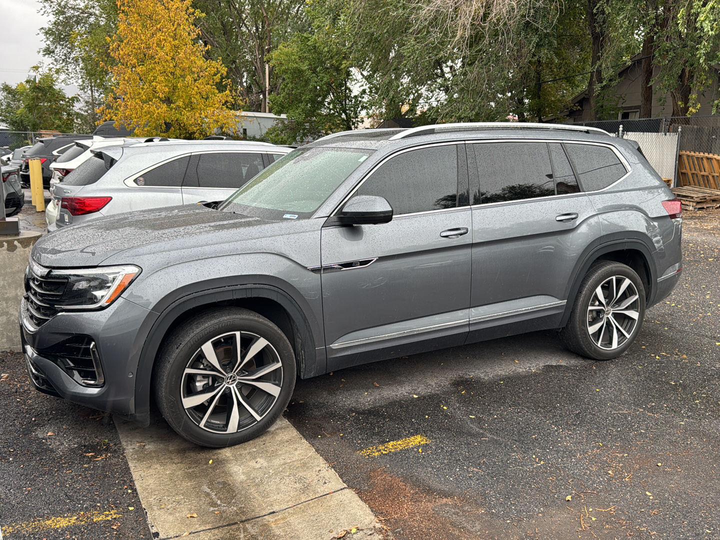 2024 Volkswagen Atlas SEL Premium R-Line