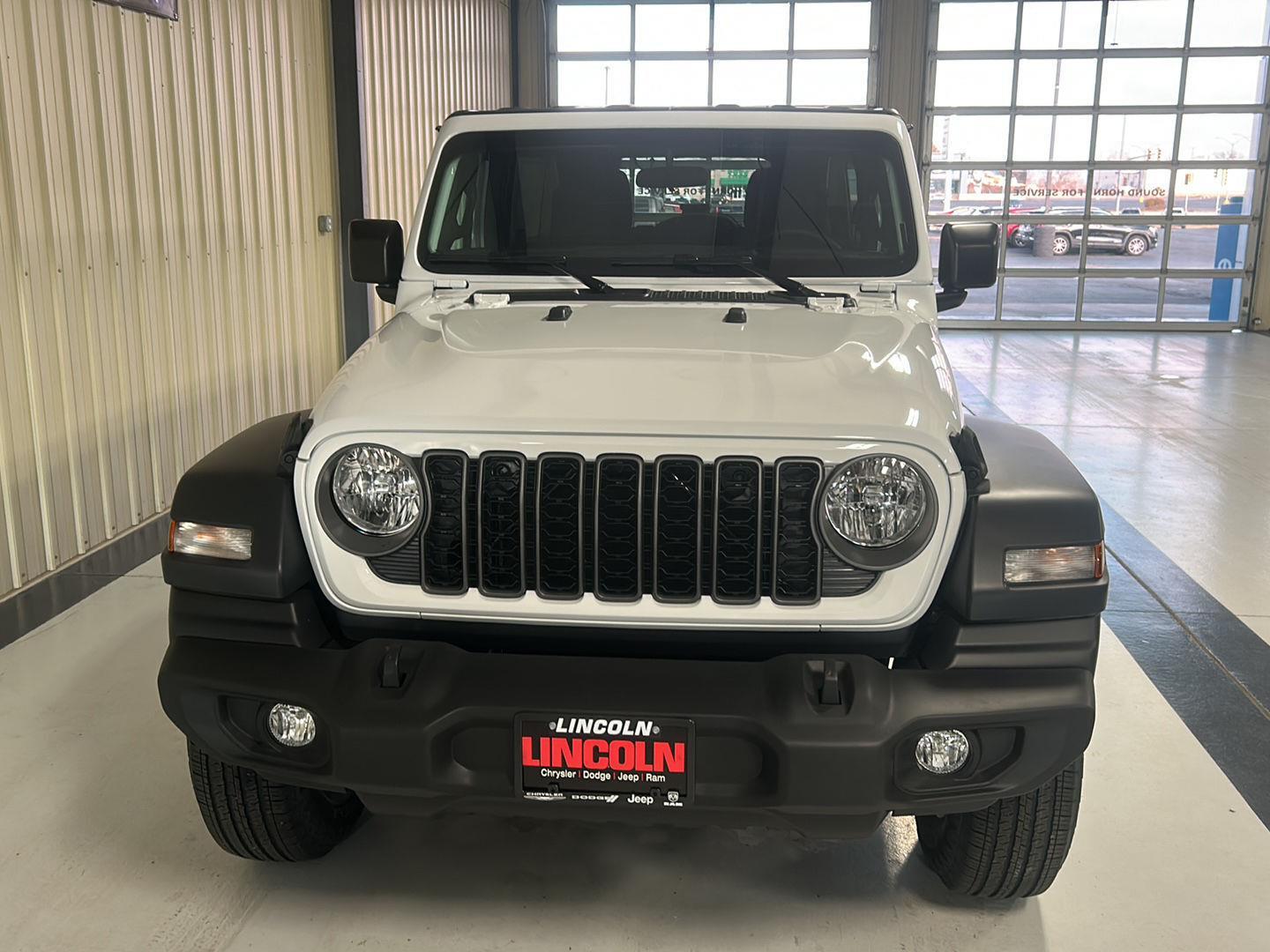 View vehicle photo 7