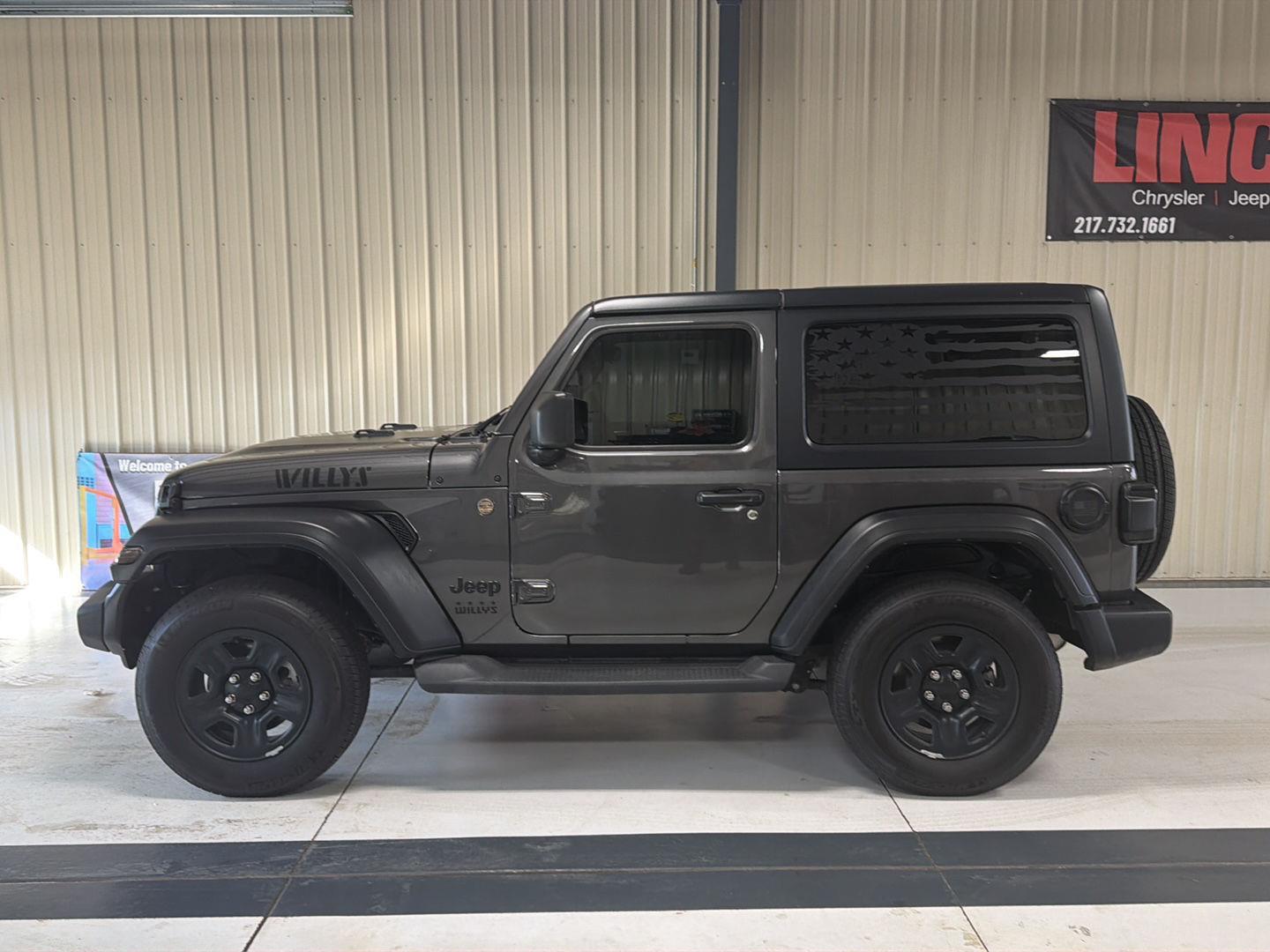 View vehicle photo 2