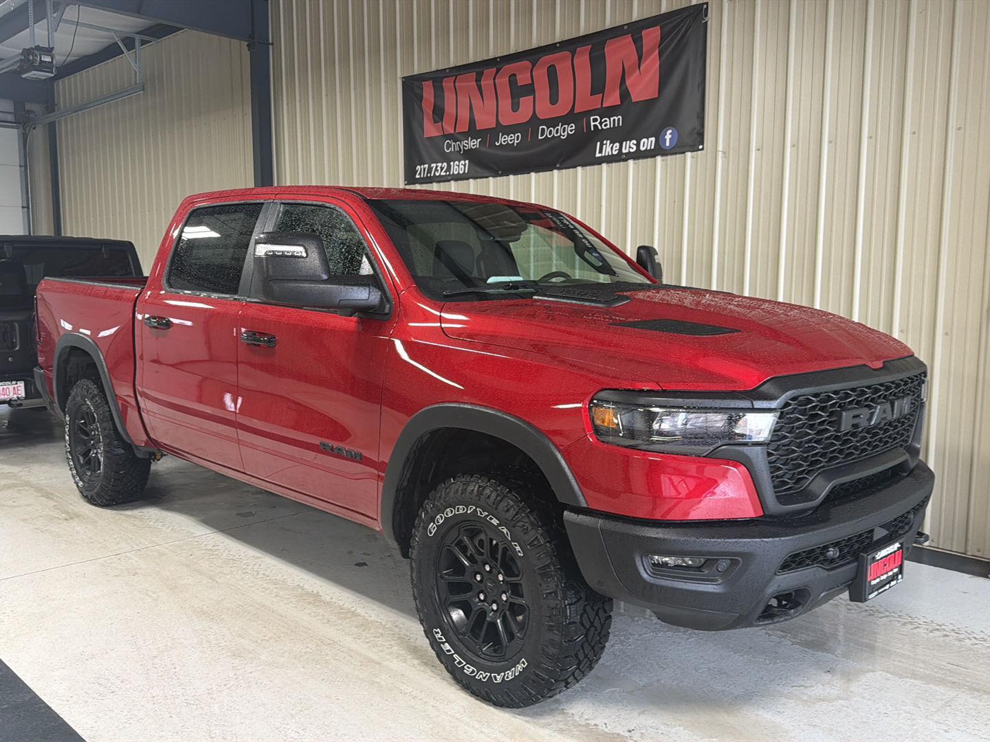 View vehicle photo 4