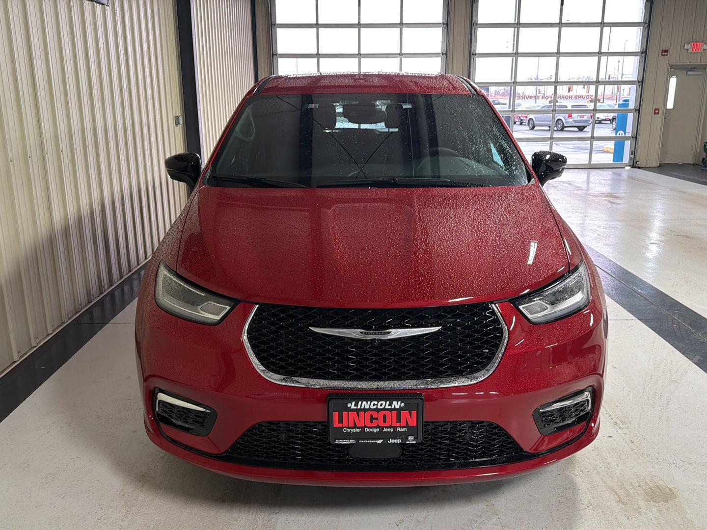 View vehicle photo 7