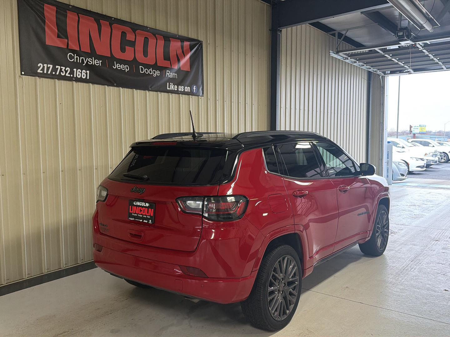 View vehicle photo 6