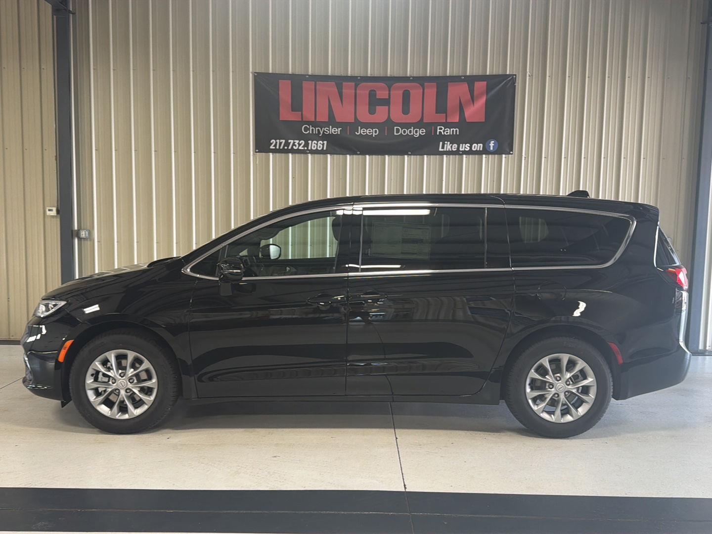 View vehicle photo 2