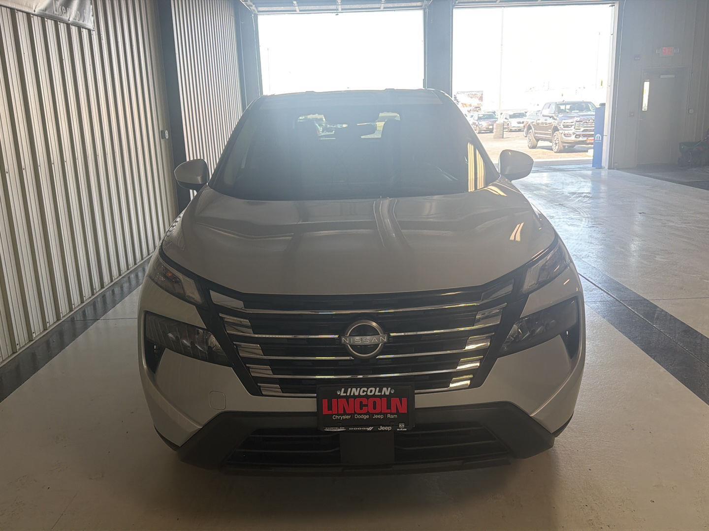 View vehicle photo 7