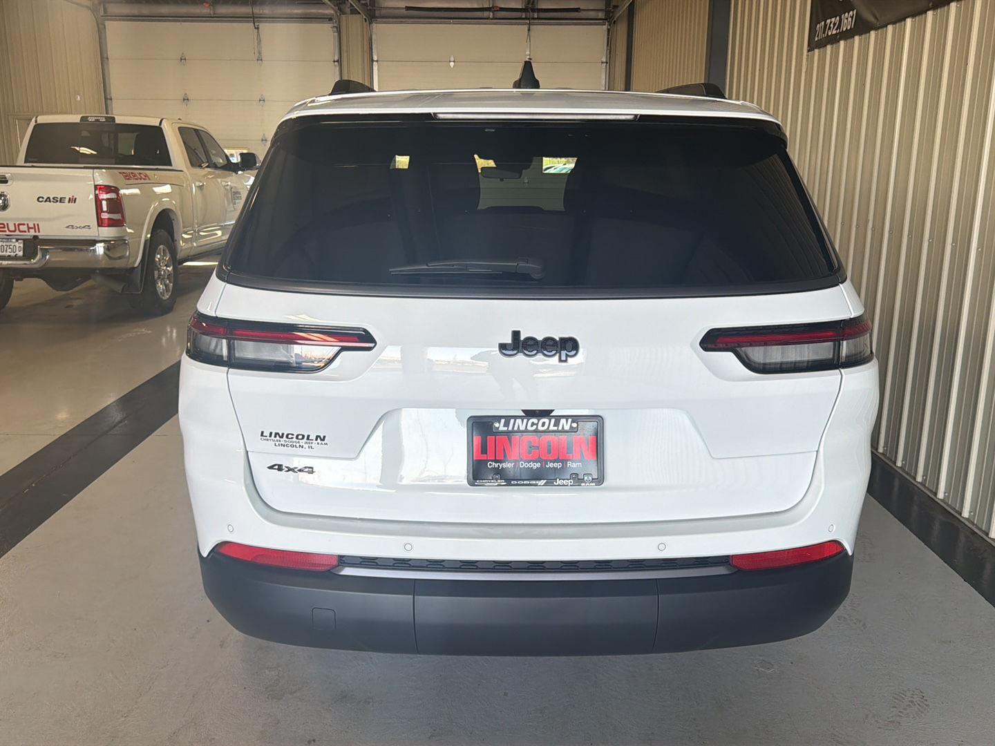 View vehicle photo 5