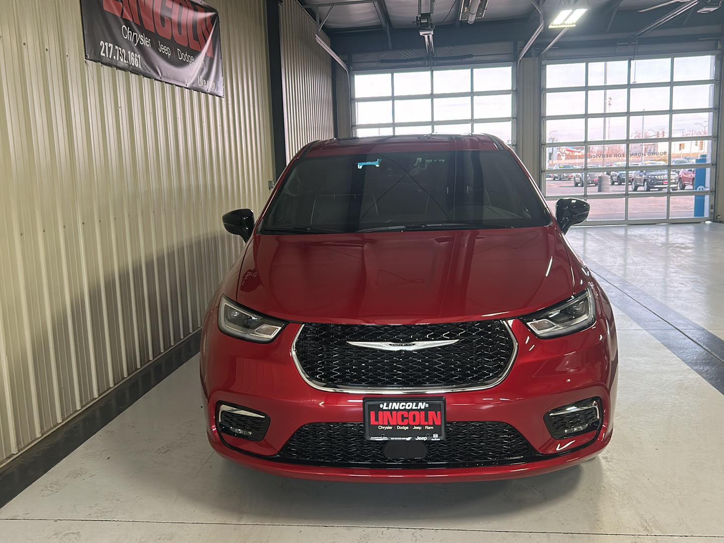 View vehicle photo 4