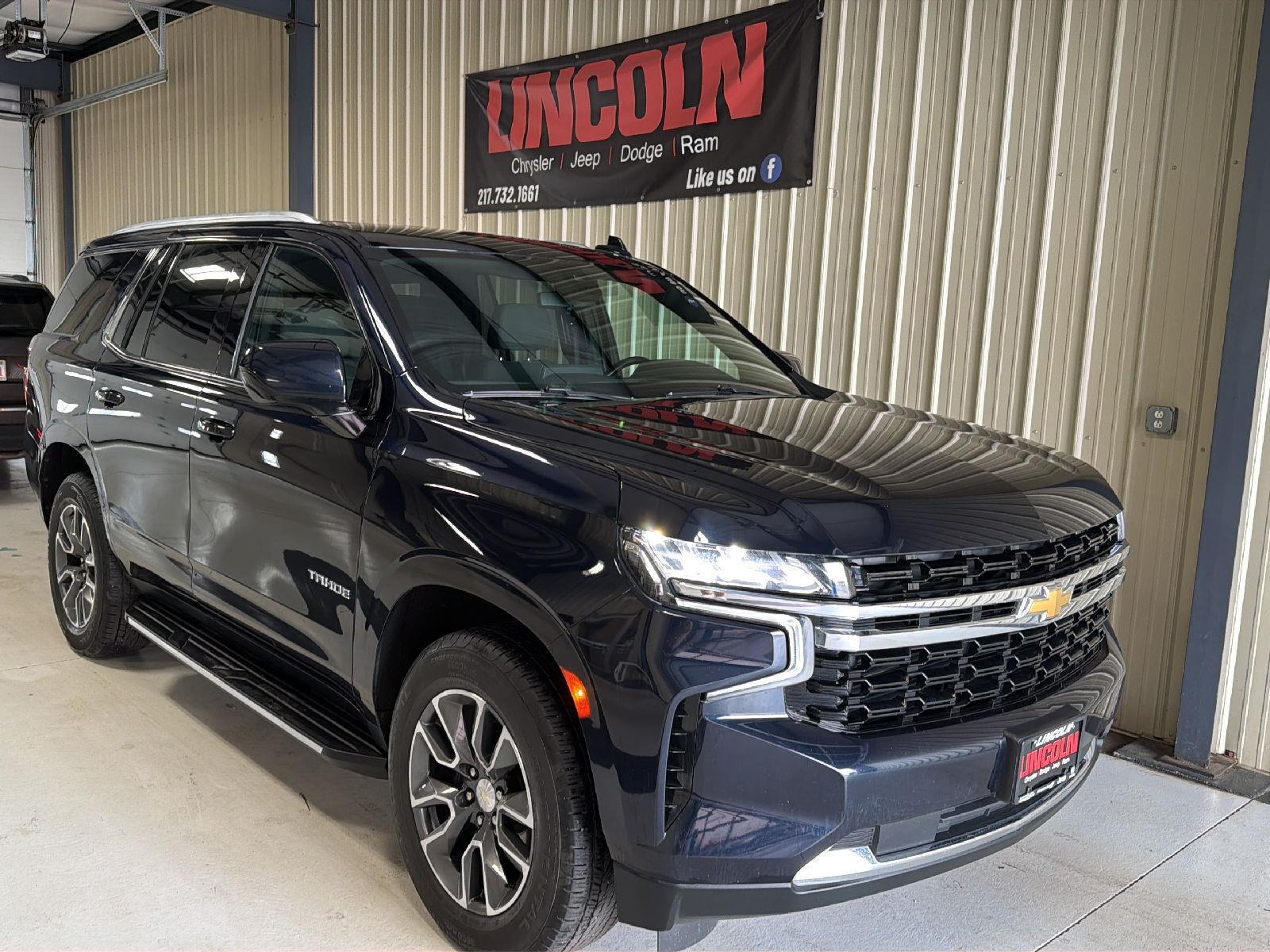 View vehicle photo 5