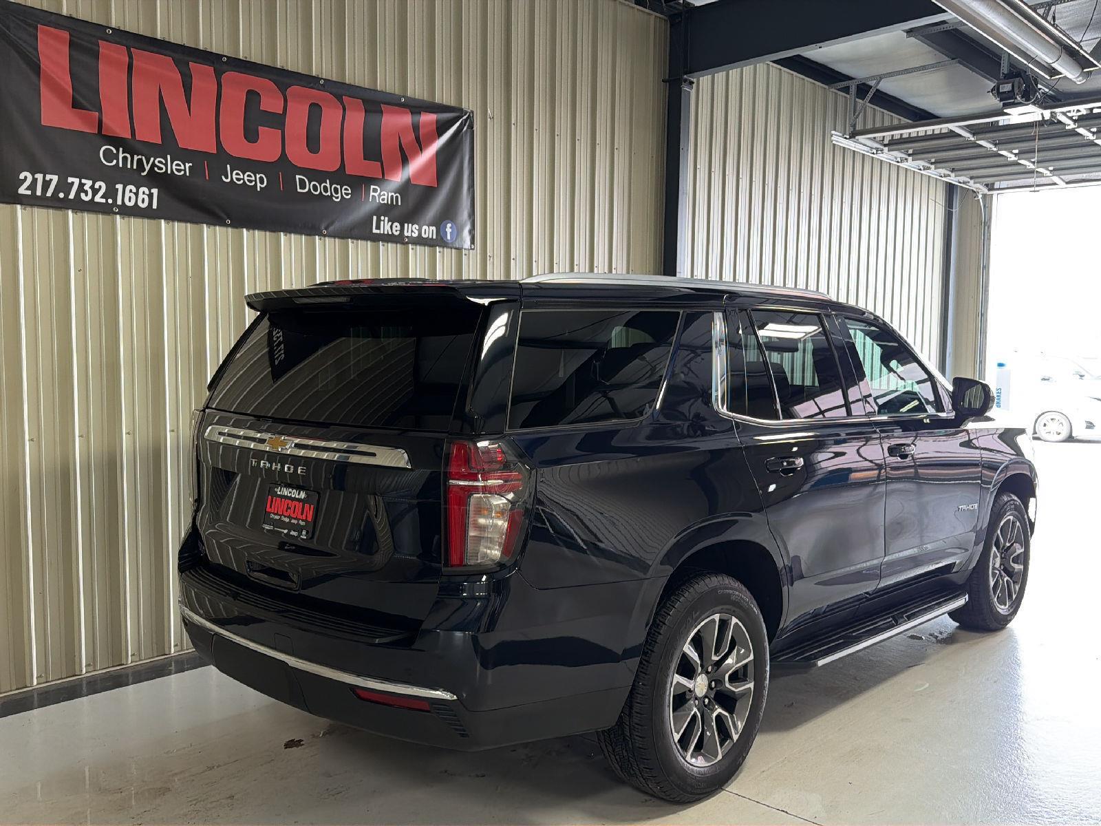 View vehicle photo 7